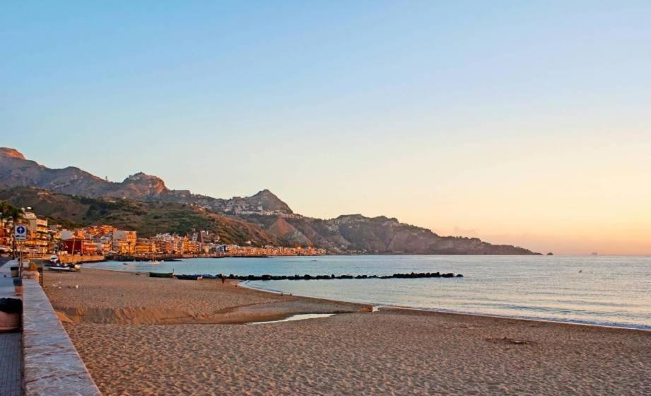 Appartamento Da Nella Giardini Naxos Exterior photo